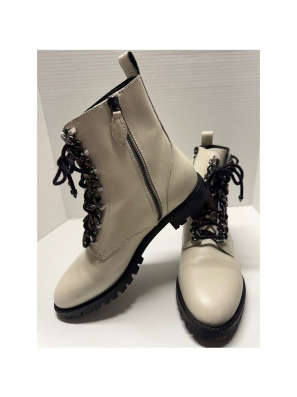 Rebecca Minkoff Off White Leather Chain Detail Combat Boots Size 9M Lug Sole
